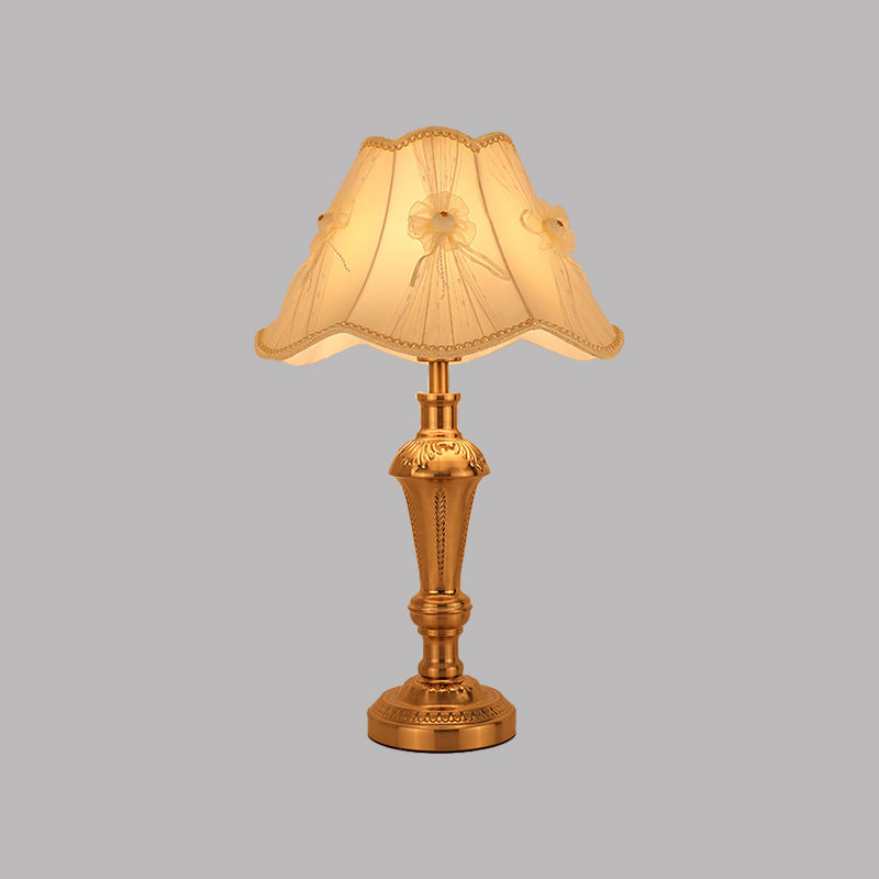 Floral/Conical Bedside Desk Light Traditional Fabric Single Head Gold Night Table Lighting Clearhalo 'Lamps' 'Table Lamps' Lighting' 1649672