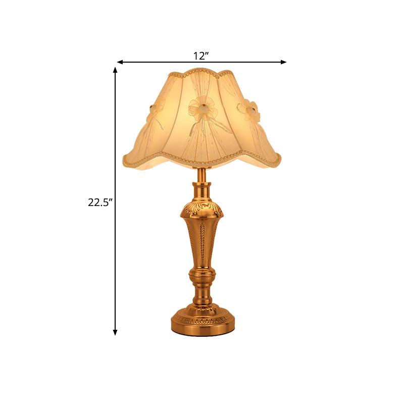 Floral/Conical Bedside Desk Light Traditional Fabric Single Head Gold Night Table Lighting Clearhalo 'Lamps' 'Table Lamps' Lighting' 1649674