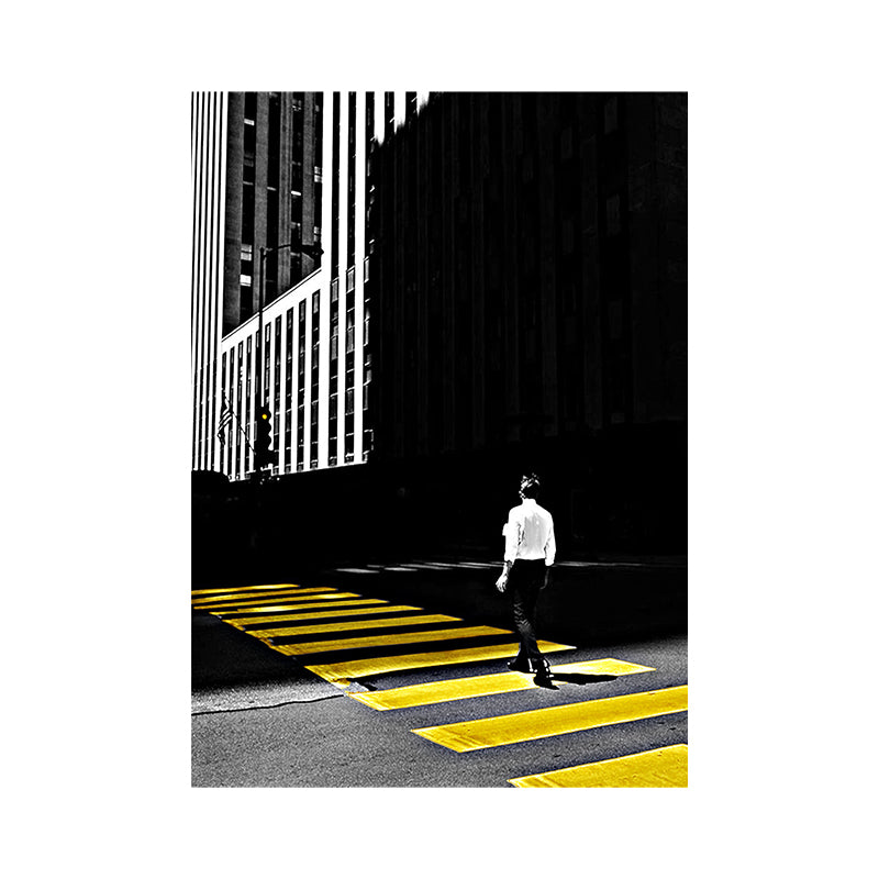 Yellow City View Wall Decor Photo Man Crossing the Road Modern Textured Canvas Art Clearhalo 'Art Gallery' 'Canvas Art' 'Contemporary Art Gallery' 'Modern' Arts' 1652269