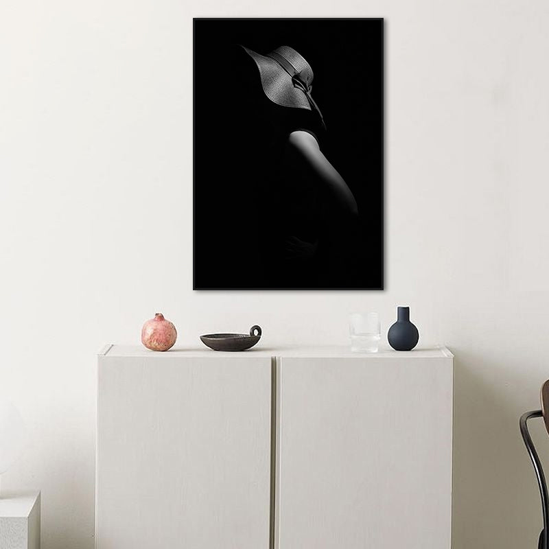 Black Lady with Hat Canvas Print Home Decor Victorian for Great Room Wall Art, Multiple Size Options Clearhalo 'Art Gallery' 'Canvas Art' 'Contemporary Art Gallery' 'Modern' Arts' 1652949