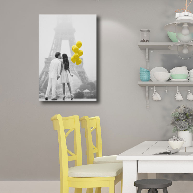 Couple with Balloon Canvas Prints Yellow Contemporary Wall Art Decor for Great Room Clearhalo 'Art Gallery' 'Canvas Art' 'Contemporary Art Gallery' 'Modern' Arts' 1653088