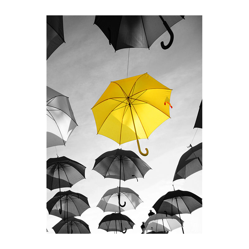 Photo Print Floating Umbrellas Canvas Textured Modern Bedroom Wall Art in Yellow-Black Clearhalo 'Art Gallery' 'Canvas Art' 'Contemporary Art Gallery' 'Modern' Arts' 1655005