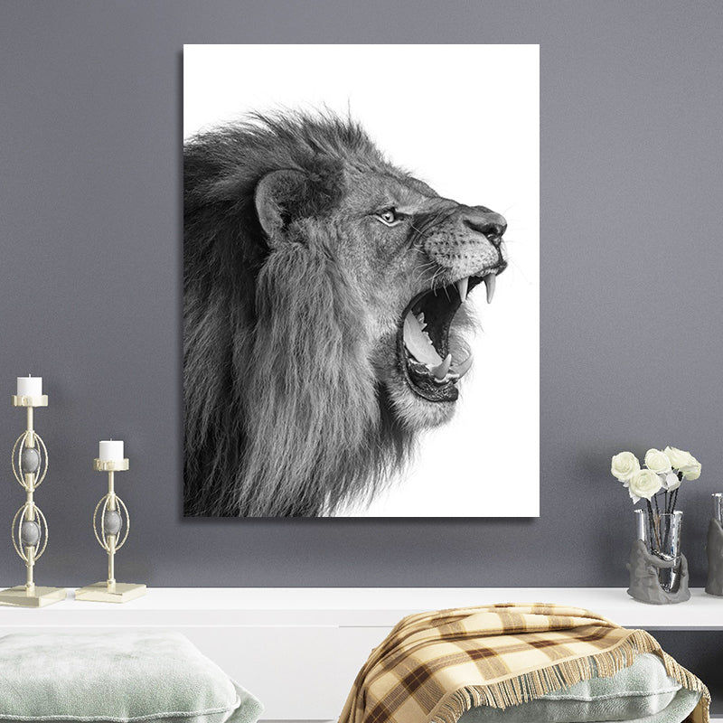 Photography Lion Roaring Canvas Wall Art for House Interior, Grey and White, Textured White Clearhalo 'Art Gallery' 'Canvas Art' 'Contemporary Art Gallery' 'Modern' Arts' 1658787