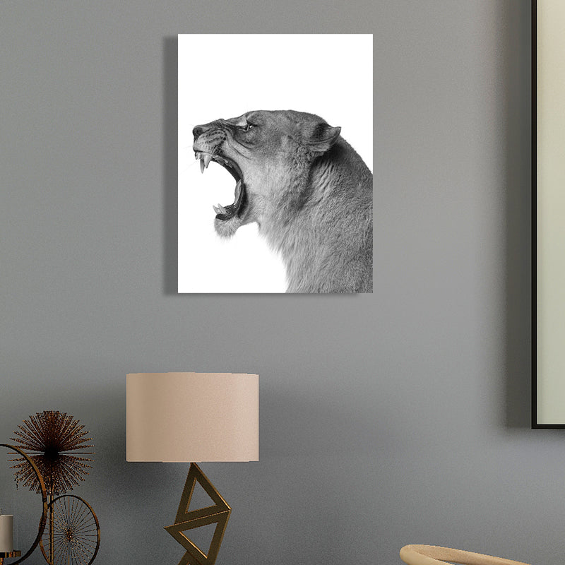 Photography Lion Roaring Canvas Wall Art for House Interior, Grey and White, Textured Clearhalo 'Art Gallery' 'Canvas Art' 'Contemporary Art Gallery' 'Modern' Arts' 1658796