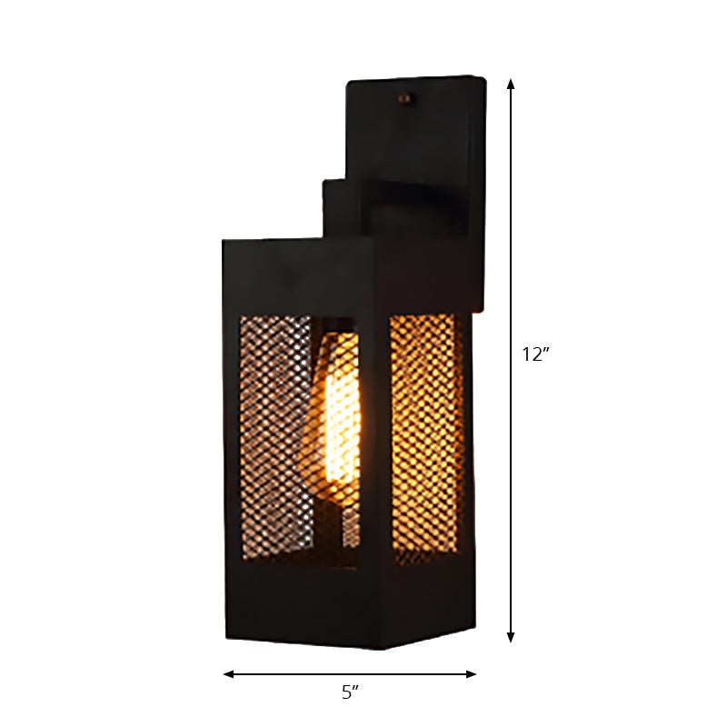 1 Light Sconce Lamp with Rectangle Mesh Metal Shade Vintage Style Indoor Wall Sconce Light in Black Clearhalo 'Art deco wall lights' 'Cast Iron' 'Glass' 'Industrial wall lights' 'Industrial' 'Middle century wall lights' 'Modern' 'Rustic wall lights' 'Tiffany' 'Traditional wall lights' 'Wall Lamps & Sconces' 'Wall Lights' Lighting' 168151