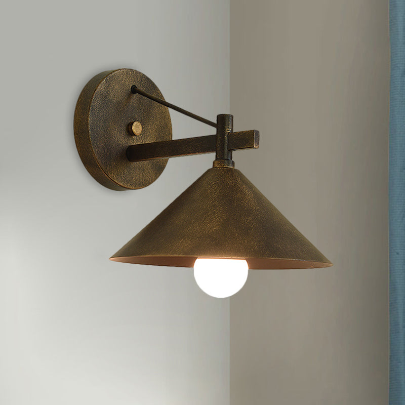 Retro Style Conical Wall Mount Lamp Single Light Metal Wall Lighting Ideas in Matte Black/Brass/Aged Silver Clearhalo 'Art deco wall lights' 'Cast Iron' 'Glass' 'Industrial wall lights' 'Industrial' 'Middle century wall lights' 'Modern' 'Rustic wall lights' 'Tiffany' 'Traditional wall lights' 'Wall Lamps & Sconces' 'Wall Lights' Lighting' 1688146