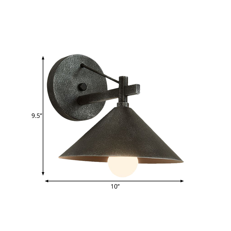 Retro Style Conical Wall Mount Lamp Single Light Metal Wall Lighting Ideas in Matte Black/Brass/Aged Silver Clearhalo 'Art deco wall lights' 'Cast Iron' 'Glass' 'Industrial wall lights' 'Industrial' 'Middle century wall lights' 'Modern' 'Rustic wall lights' 'Tiffany' 'Traditional wall lights' 'Wall Lamps & Sconces' 'Wall Lights' Lighting' 1688154