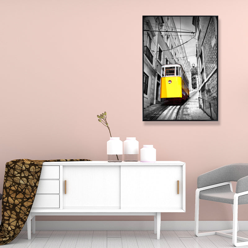 Tramcar Wall Art Decor Contemporary Decorative for Drawing Room Canvas Prints in Yellow Clearhalo 'Art Gallery' 'Canvas Art' 'Contemporary Art Gallery' 'Modern' Arts' 1691686