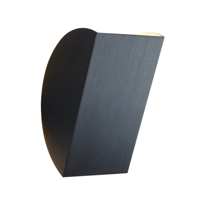 Folded Wall Light Sconce with Semicircle Shade Modern Style Aluminum 1 Light Black/Gold Wall Mount Light Clearhalo 'Cast Iron' 'Glass' 'Industrial' 'Modern wall lights' 'Modern' 'Tiffany' 'Traditional wall lights' 'Wall Lamps & Sconces' 'Wall Lights' Lighting' 169354