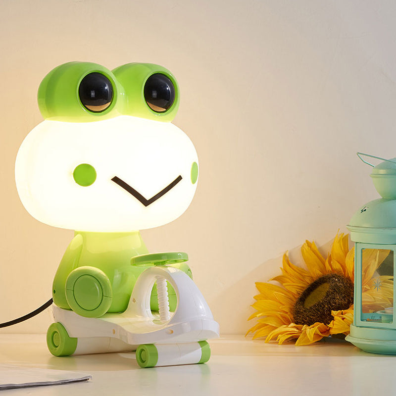 Pig/Frog/Panda Kids Bedroom Reading Book Light Plastic 1-Light Cartoon Night Table Lamp in Black/Pink/Green Clearhalo 'Lamps' 'Table Lamps' Lighting' 1694278