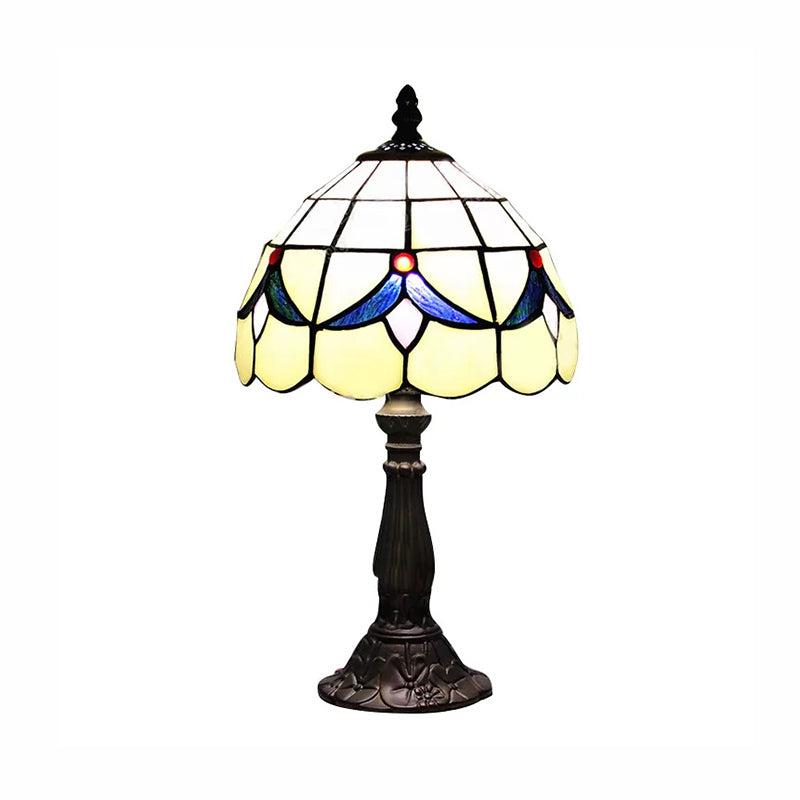 Floral Table Lamp with Dome Shade Stained Glass Rustic Table Lighting in Beige for Reading Clearhalo 'Lamps' 'Table Lamps' Lighting' 170731