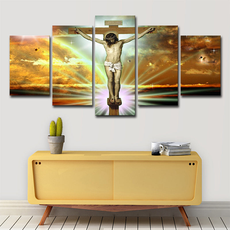 Global Inspired Religion Wall Art Yellow Jesus on the Cross with Sunlight Background Canvas Yellow Clearhalo 'Arts' 'Canvas Art' 1709471