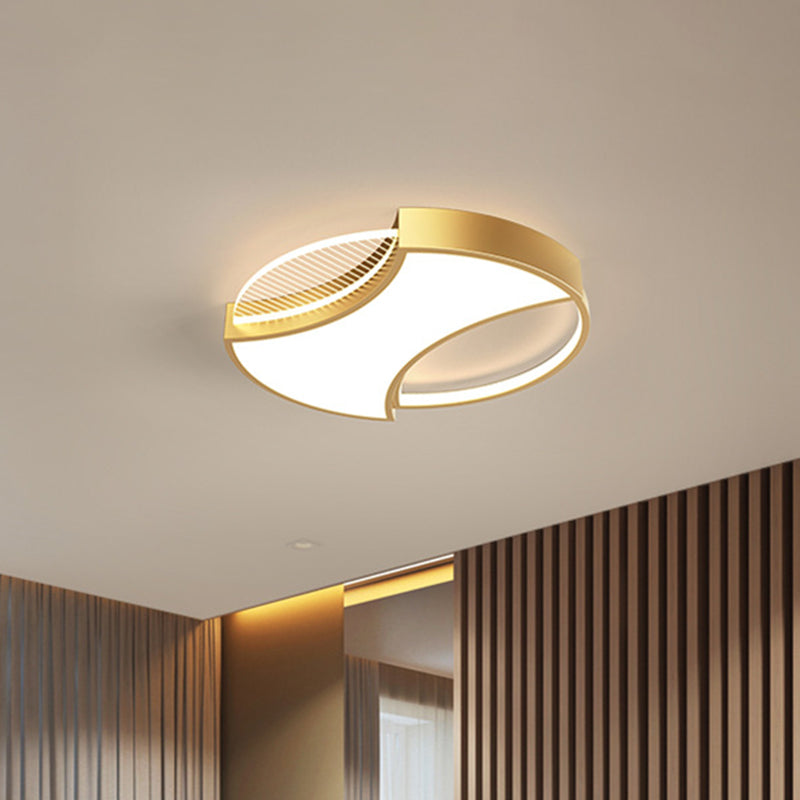 Geometric Flush Mount Light Modern Metal Style 18"/21.5" Width LED Bedroom Flush Ceiling Lamp in Black/Gold Clearhalo 'Ceiling Lights' 'Close To Ceiling Lights' 'Close to ceiling' 'Flush mount' Lighting' 1709644