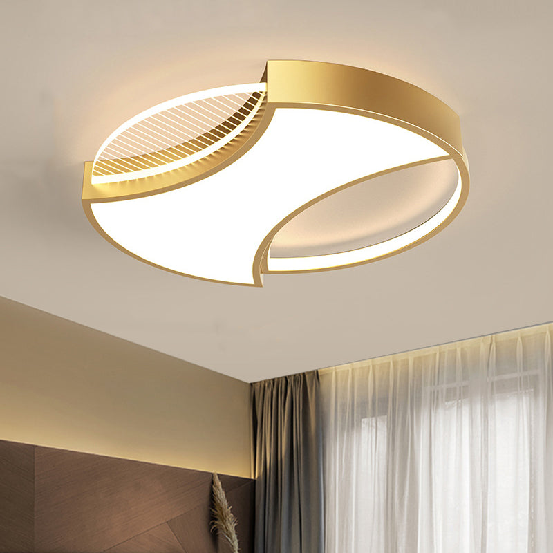 Geometric Flush Mount Light Modern Metal Style 18"/21.5" Width LED Bedroom Flush Ceiling Lamp in Black/Gold Clearhalo 'Ceiling Lights' 'Close To Ceiling Lights' 'Close to ceiling' 'Flush mount' Lighting' 1709645