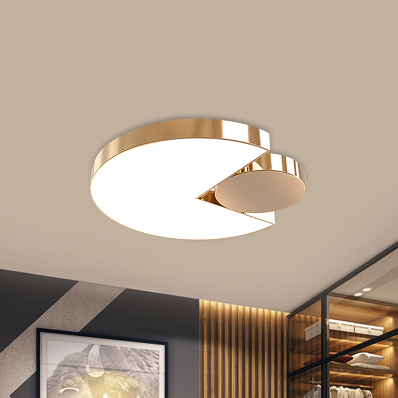 Round Splicing Acrylic Flush Ceiling Light Modern Style LED Gold Flushmount Lighting for Bedroom Clearhalo 'Ceiling Lights' 'Close To Ceiling Lights' 'Close to ceiling' 'Flush mount' Lighting' 1710062