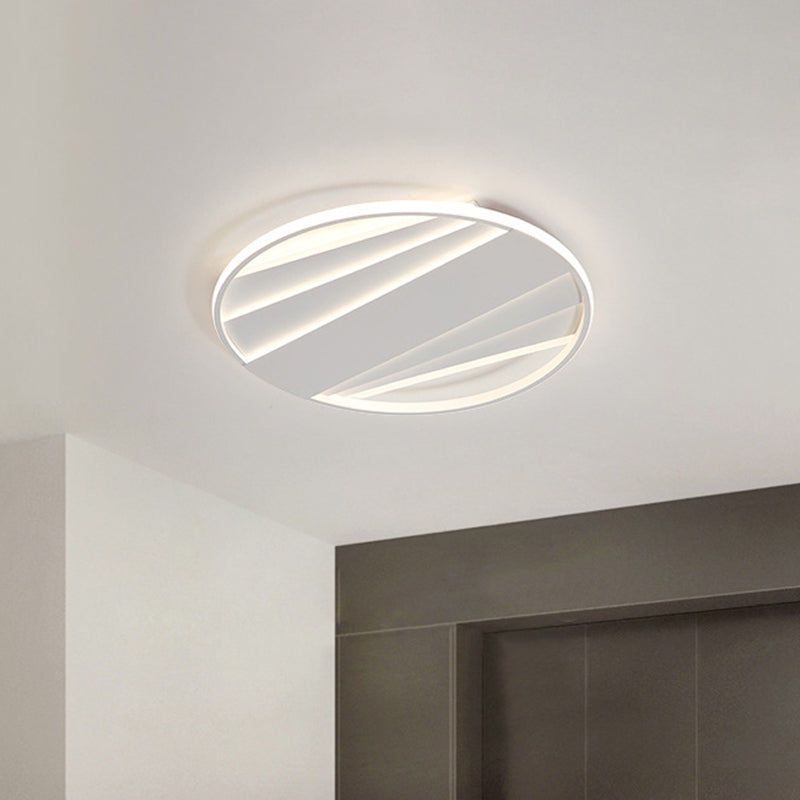 Metallic Geometry Flush Light Fixture Minimalism Black/White LED Flush Mount Lighting in Warm/White Light, 16"/19.5" W Clearhalo 'Ceiling Lights' 'Close To Ceiling Lights' 'Close to ceiling' 'Flush mount' Lighting' 1710209