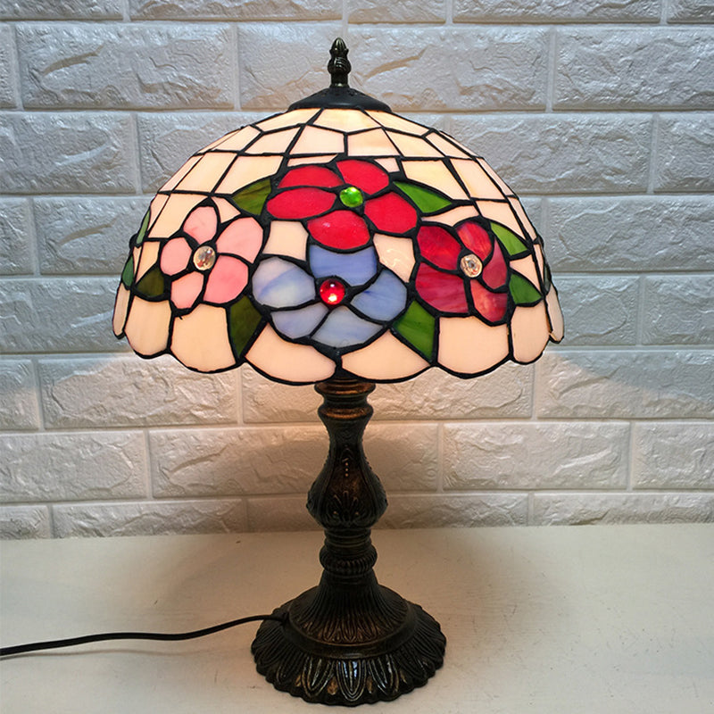 Stained Glass Floral Table Lighting Tiffany Art Deco 1 Light Table Light with Dome Shade Clearhalo 'Lamps' 'Table Lamps' Lighting' 171044