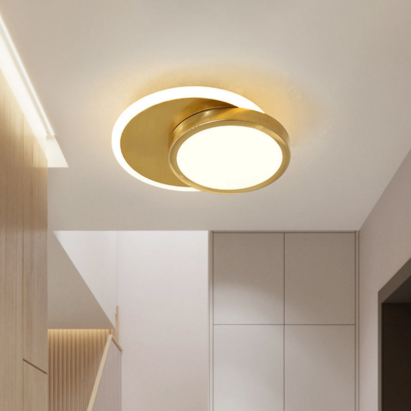 Gold Circular Flush Mount Lamp Contemporary LED Acrylic Close to Ceiling Light for Corridor Clearhalo 'Ceiling Lights' 'Close To Ceiling Lights' 'Close to ceiling' 'Flush mount' Lighting' 1711982