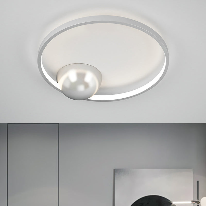 Black/White Circular Flush Ceiling Light Nordic LED Iron Flush Mount Lighting, 17"/20.5" Width Clearhalo 'Ceiling Lights' 'Close To Ceiling Lights' 'Close to ceiling' 'Flush mount' Lighting' 1712567