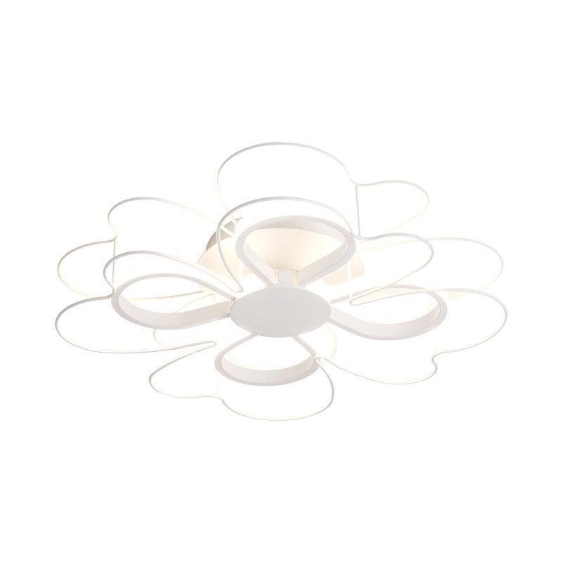 19"/22.5" W Metallic Clover Flush Light Contemporary Black/White LED Flush Mount Lighting in Warm/White Light Clearhalo 'Ceiling Lights' 'Close To Ceiling Lights' 'Close to ceiling' 'Flush mount' Lighting' 1712701