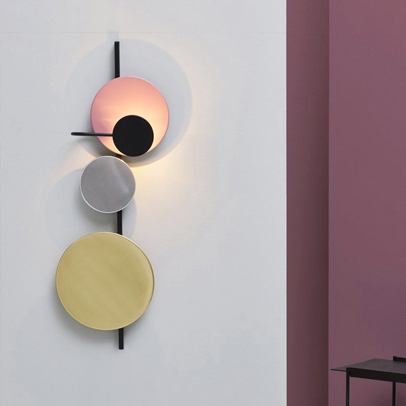 Circular Wall Mount Light Nordic Metallic Blue/Red/Pink LED Wall Lighting Fixture for Living Room Pink Clearhalo 'Cast Iron' 'Glass' 'Industrial' 'Modern wall lights' 'Modern' 'Tiffany' 'Traditional wall lights' 'Wall Lamps & Sconces' 'Wall Lights' Lighting' 1713002