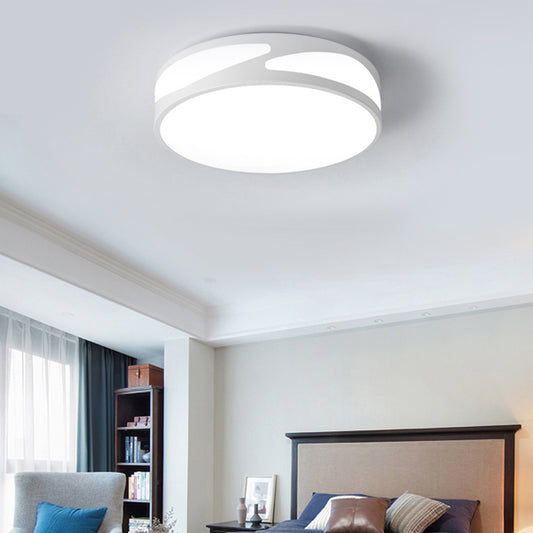 Nordic Monochrome Flush Mount Light Slim Panel Round Acrylic 18/21.5 Inch Wide LED Ceiling Light in Warm/White Light Clearhalo 'Ceiling Lights' 'Close To Ceiling Lights' 'Close to ceiling' 'Flush mount' Lighting' 171334