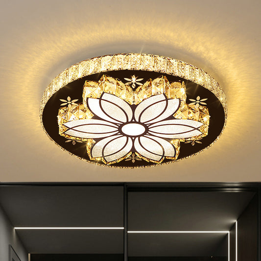 Cut Crystal Bloom Ceiling Light Fixture Modernism LED Flushmount Lighting in Chrome Chrome Clearhalo 'Ceiling Lights' 'Close To Ceiling Lights' 'Close to ceiling' 'Flush mount' Lighting' 1723249