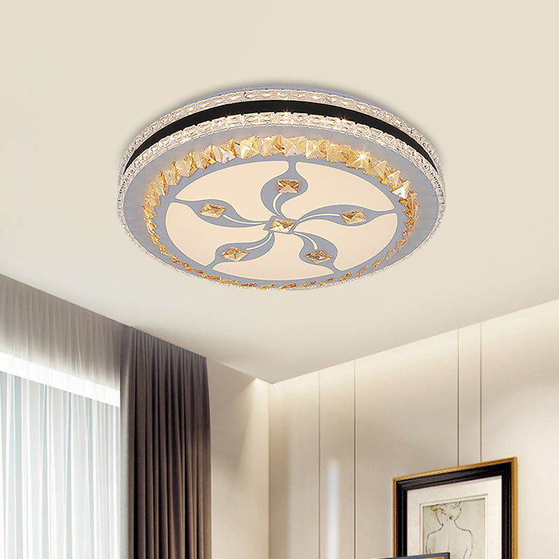 Circle Ceiling Fixture Modernist Faceted Crystal LED Chrome Flush Mount Lamp with Knot/Flower Design Clearhalo 'Ceiling Lights' 'Close To Ceiling Lights' 'Close to ceiling' 'Flush mount' Lighting' 1723441