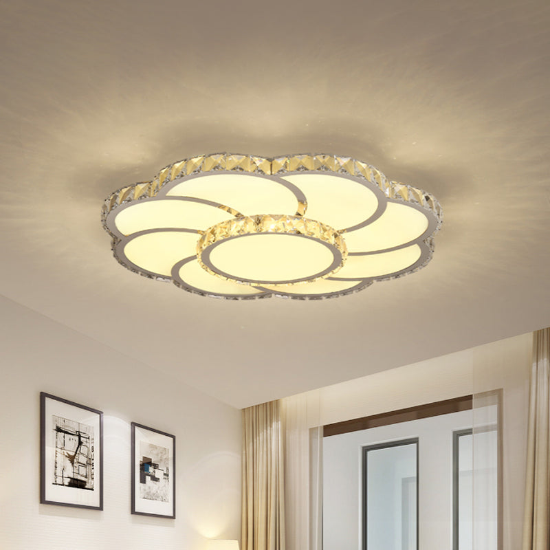 Beveled Crystal Floral Ceiling Flush Minimalist 18"/23.5" Wide Flush Mount Lamp in Chrome, Warm/White Light Chrome Clearhalo 'Ceiling Lights' 'Close To Ceiling Lights' 'Close to ceiling' 'Semi-flushmount' Lighting' 1723525