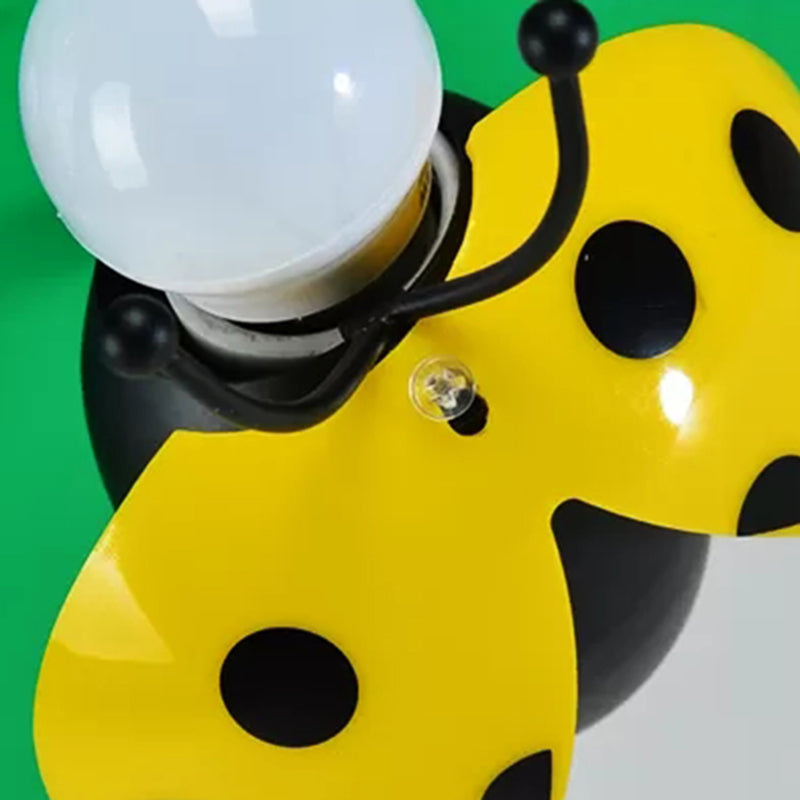 Wood Tree Ceiling Light with Ladybug Game Room Modern Flush Mount Light in Green Clearhalo 'Ceiling Lights' 'Close To Ceiling Lights' 'Close to ceiling' 'Flush mount' Lighting' 173539