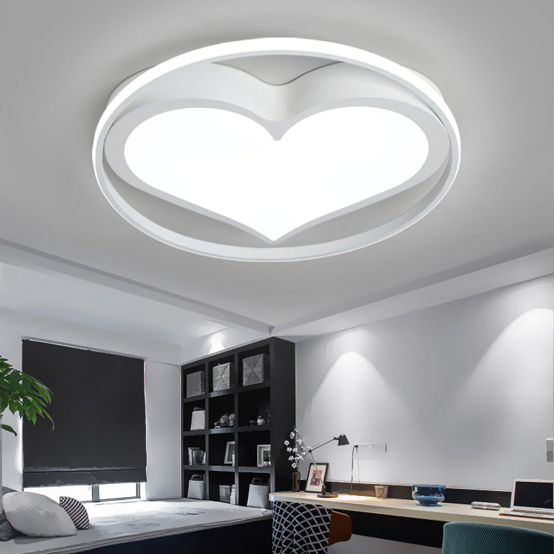 Modern Circular Ceiling Lamp with Loving Heart Acrylic Metal Flush Ceiling Light for Living Room White Clearhalo 'Ceiling Lights' 'Close To Ceiling Lights' 'Close to ceiling' 'Flush mount' Lighting' 175135