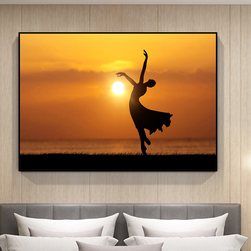 Stunning Dance at Sunset Canvas House Interior Scenery Wall Art Print in Orange-Black Orange Clearhalo 'Art Gallery' 'Canvas Art' 'Contemporary Art Gallery' 'Modern' Arts' 1760982