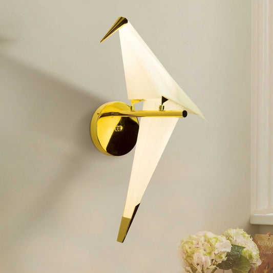 Origami Bird LED Wall Light Fixture Designer Acrylic Bedroom Sconce Lighting in Gold, Warm/White Light Gold Clearhalo 'Cast Iron' 'Glass' 'Industrial' 'Modern wall lights' 'Modern' 'Tiffany' 'Traditional wall lights' 'Wall Lamps & Sconces' 'Wall Lights' Lighting' 1789201