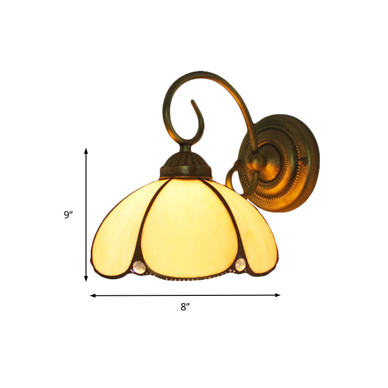 Art Glass Petal Wall Light One Light Tiffany Traditional Wall Lamp in Beige for Kitchen Clearhalo 'Industrial' 'Middle century wall lights' 'Tiffany wall lights' 'Tiffany' 'Wall Lamps & Sconces' 'Wall Lights' Lighting' 179105