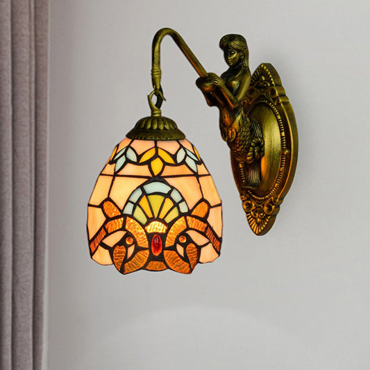 Antique Brass 1 Head Wall Mounted Light Tiffany Multicolor Stained Glass Dome Sconce Light Antique Brass Clearhalo 'Industrial' 'Middle century wall lights' 'Tiffany wall lights' 'Tiffany' 'Wall Lamps & Sconces' 'Wall Lights' Lighting' 179458