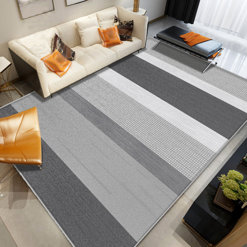 Grey Living Room Rug Minimalist Geometric and Plaid Pattern Rug Polyester Washable Anti-Slip Backing Pet Friendly Carpet Grey Clearhalo 'Area Rug' 'Modern' 'Rugs' Rug' 1811842