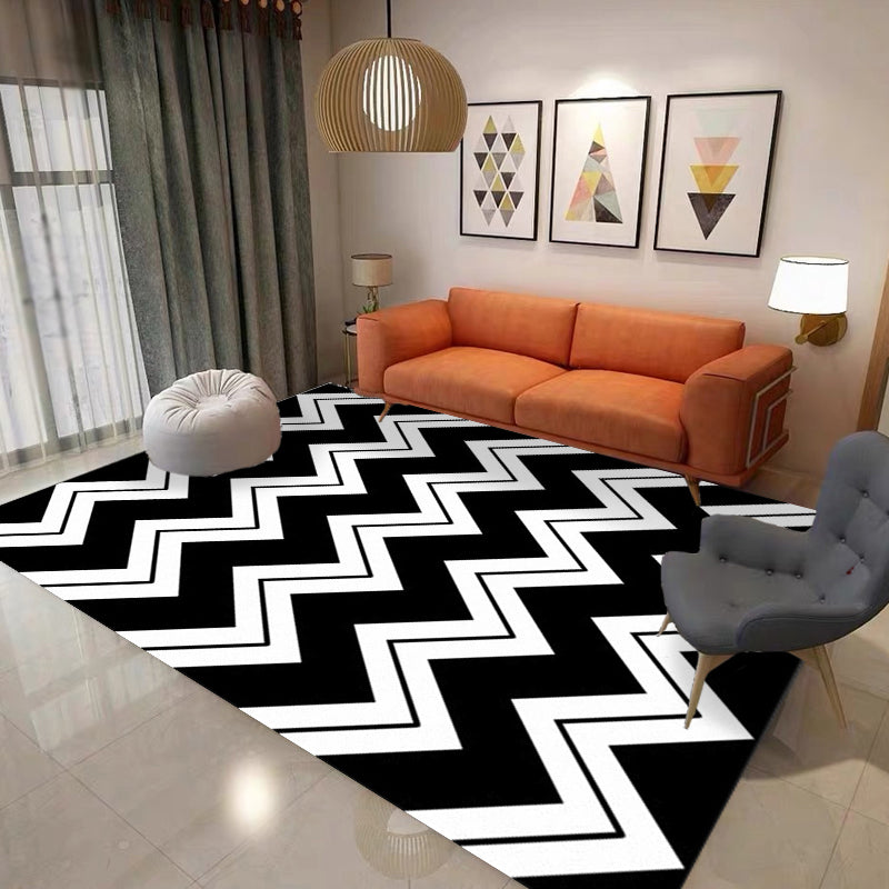 Stylish Geometric Pattern Rug Black and White Modern Rug Polyester Pet Friendly Washable Non-Slip Area Rug for Bedroom Clearhalo 'Area Rug' 'Modern' 'Rugs' Rug' 1811907