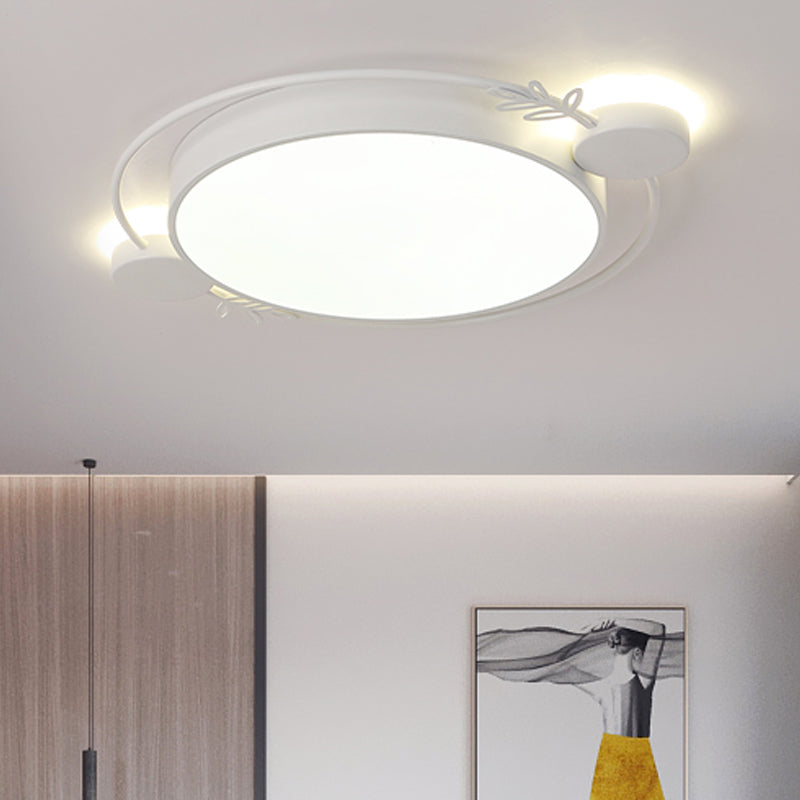 Round Flushmount Lighting Minimalism Metallic Black/White/Grey LED Flush Ceiling Light with Ring Decor White Clearhalo 'Ceiling Lights' 'Close To Ceiling Lights' 'Close to ceiling' 'Flush mount' Lighting' 1865665