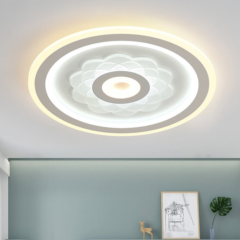 Circular Ceiling Light Fixture Contemporary Acrylic LED White Flushmount Lighting with Flower Pattern Clearhalo 'Ceiling Lights' 'Close To Ceiling Lights' 'Close to ceiling' 'Flush mount' Lighting' 1865812