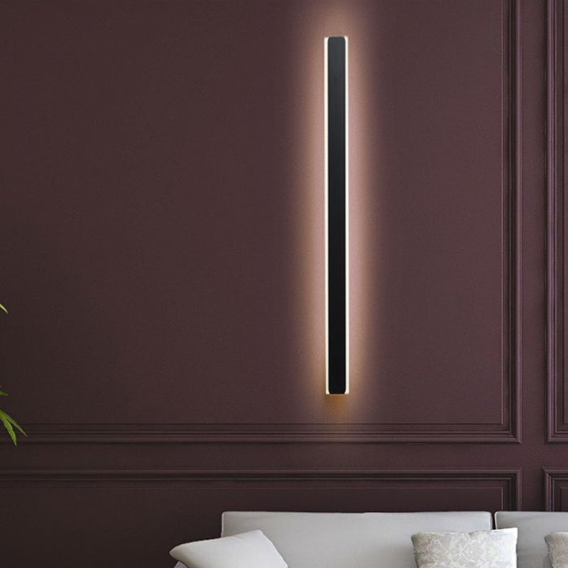 Streamlined LED Wall Lighting Idea Minimalism Metal Bedchamber Wall Sconce Light in Black/White Clearhalo 'Cast Iron' 'Glass' 'Industrial' 'Modern wall lights' 'Modern' 'Tiffany' 'Traditional wall lights' 'Wall Lamps & Sconces' 'Wall Lights' Lighting' 1866103