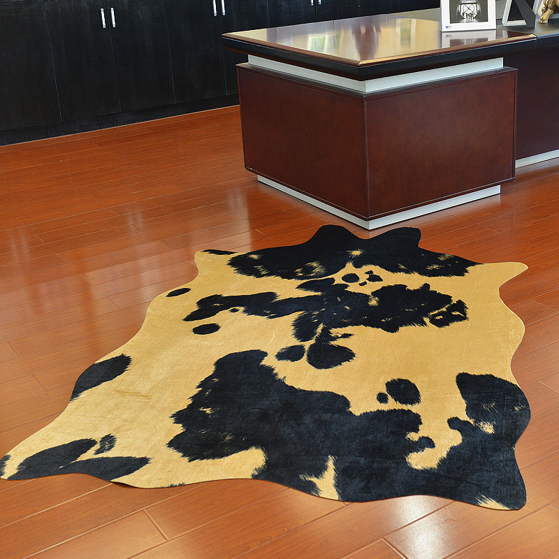 Unique Cow Skin Pattern Rug Nordic Rug Polyester Washable Non-Slip Pet Friendly Carpet for Living Room Beige 4'7" x 6'7" Clearhalo 'Area Rug' 'Casual' 'Rugs' Rug' 1869108