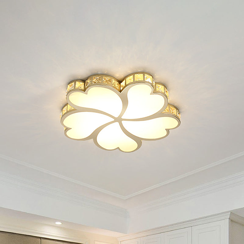 Flower Ceiling Mounted Fixture Contemporary Crystal Block LED Gold Flush Lamp in Warm/White Light Clearhalo 'Ceiling Lights' 'Close To Ceiling Lights' 'Close to ceiling' 'Flush mount' Lighting' 1907593