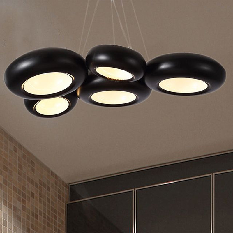 Donut Iron LED Ceiling Lamp Modern 1/3/5 Lights Black/Rose Gold Chandelier Pendant with Adjustable Cords Clearhalo 'Ceiling Lights' 'Chandeliers' 'Modern Chandeliers' 'Modern' Lighting' 1910466