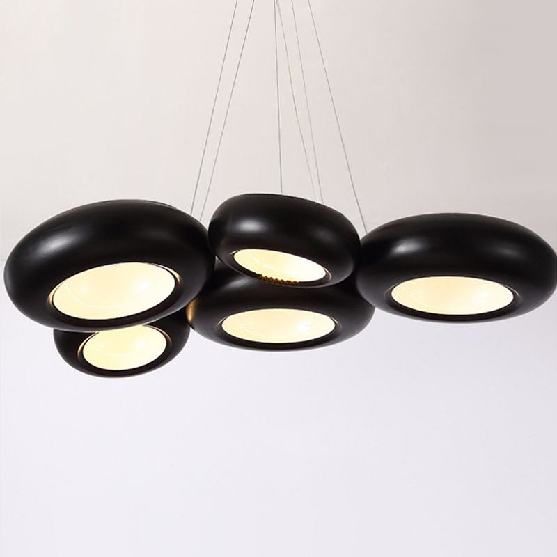 Donut Iron LED Ceiling Lamp Modern 1/3/5 Lights Black/Rose Gold Chandelier Pendant with Adjustable Cords Clearhalo 'Ceiling Lights' 'Chandeliers' 'Modern Chandeliers' 'Modern' Lighting' 1910467