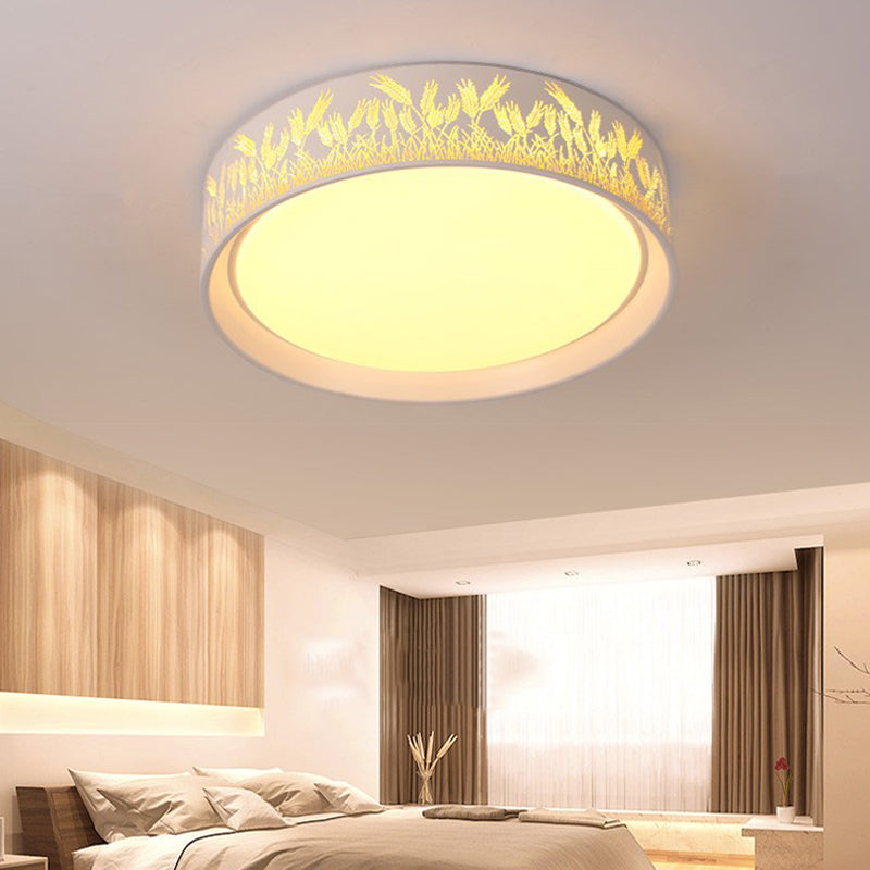 Hammered Metal Circular Flush mount Light Monochromatic Flush Ceiling Light Fixture in White for Children' s Bedroom White B Clearhalo 'Ceiling Lights' 'Close To Ceiling Lights' 'Close to ceiling' 'Flush mount' Lighting' 191823