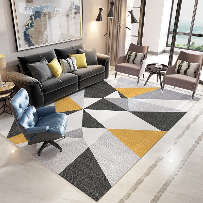 Compact Multicolored Modern Rug Polypropylene Triangles Pattern Rug Non-Slip Backing Carpet for Living Room Black Clearhalo 'Area Rug' 'Modern' 'Rugs' Rug' 1927780