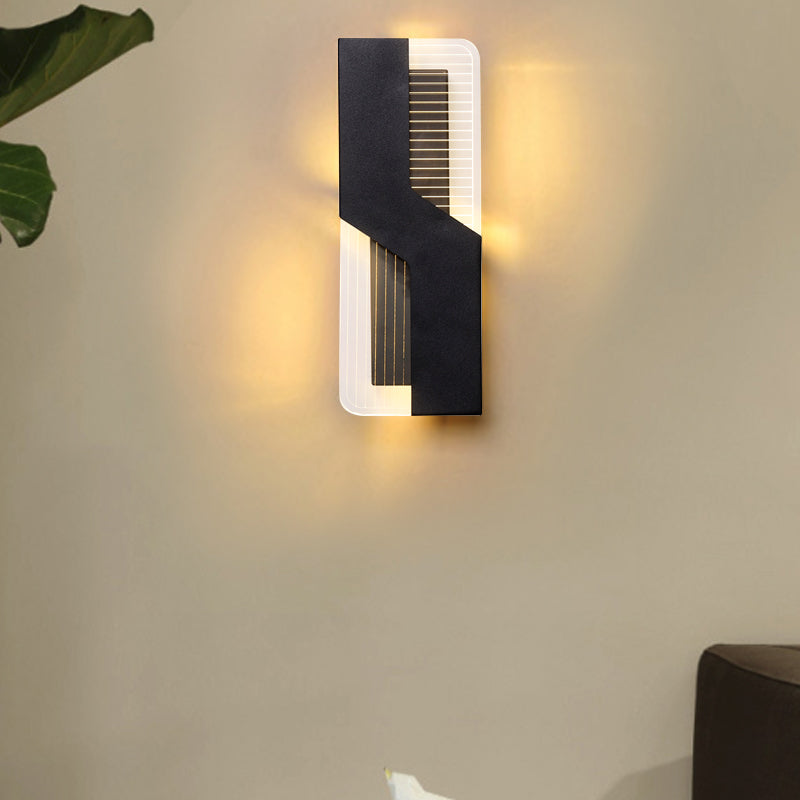 Black/White Curved Wall Mount Light Nordic LED Metal Sconce Lamp in Warm/White Light for Bedside Black Clearhalo 'Cast Iron' 'Glass' 'Industrial' 'Modern wall lights' 'Modern' 'Tiffany' 'Traditional wall lights' 'Wall Lamps & Sconces' 'Wall Lights' Lighting' 1934464