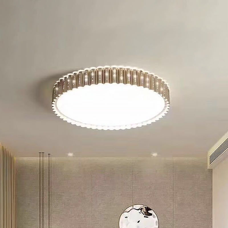 Square/Flower/Rectangle Flush Mount Light Modern Iron Gold LED Flushmount Ceiling Lamp in Warm/White Light with Circle Cutouts Gold Round Clearhalo 'Ceiling Lights' 'Close To Ceiling Lights' 'Close to ceiling' 'Flush mount' Lighting' 1935025