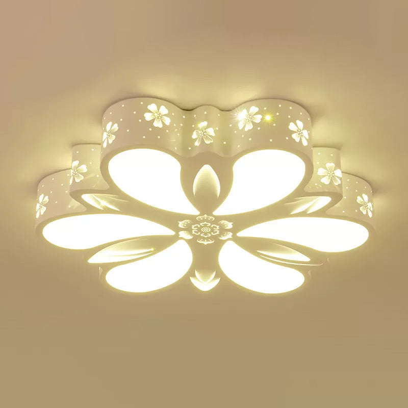 Cut-out Flower Flush Mount Ceiling Light Contemporary Acrylic White LED Flushmount Lighting in Warm/White/3 Color Light White Clearhalo 'Ceiling Lights' 'Close To Ceiling Lights' 'Close to ceiling' 'Flush mount' Lighting' 1935474