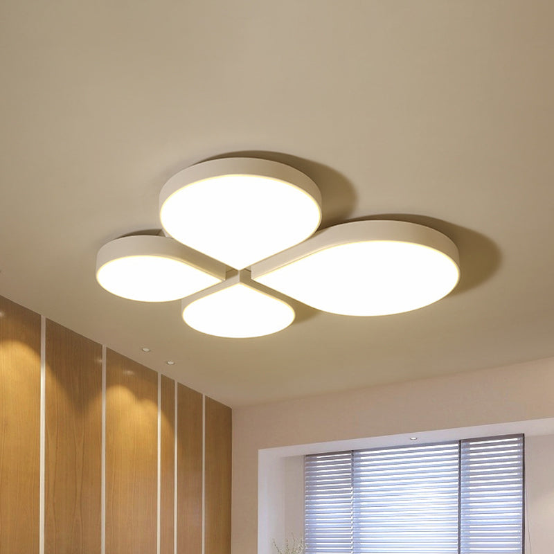 4-Leaf Clover LED Ceiling Lighting Minimalist Acrylic Black/White Flush Mount Light in Warm/White Light, 20.5"/23.5" Wide Clearhalo 'Ceiling Lights' 'Close To Ceiling Lights' 'Close to ceiling' 'Flush mount' Lighting' 1935529